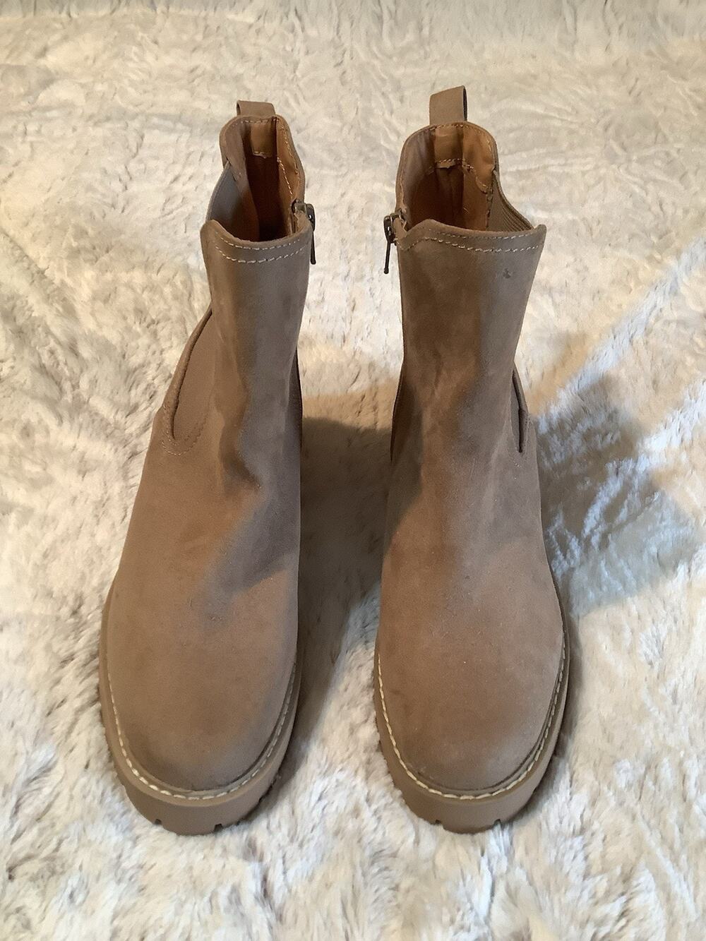 Universal Thread Women's Ankle Boots Size 9